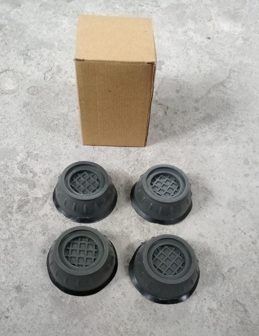 Machine leveling anti-walk pads, shock-absorbing base Machine leveling anti-walk pads, shock-absorbing base